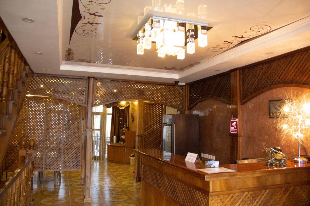Kristall Hotel Bosteri Bagian luar foto