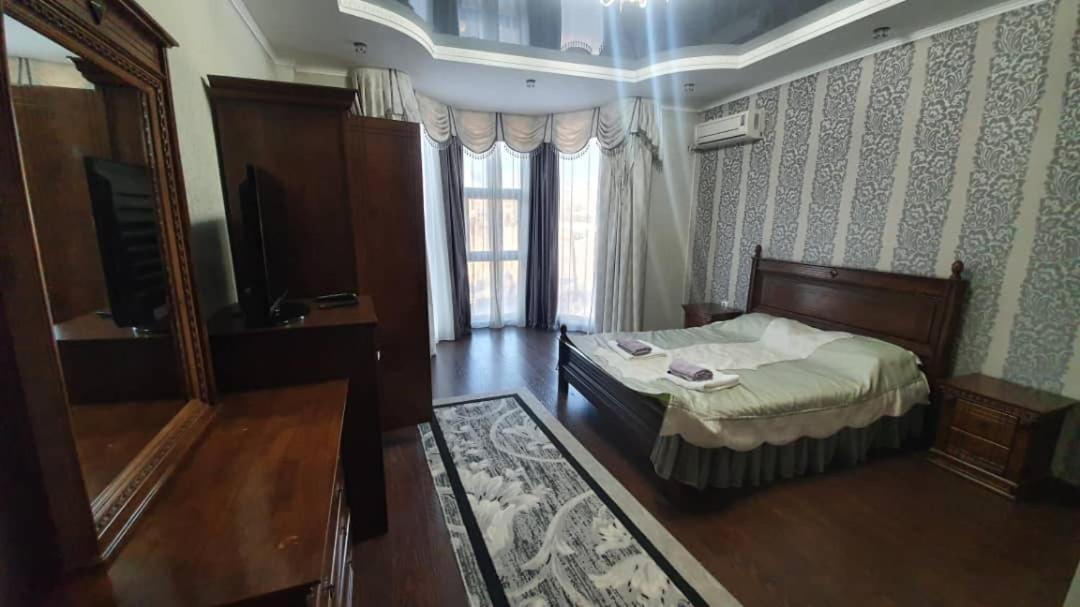 Kristall Hotel Bosteri Bagian luar foto