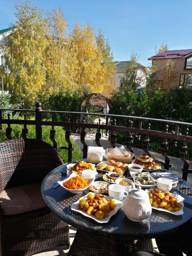 Kristall Hotel Bosteri Bagian luar foto