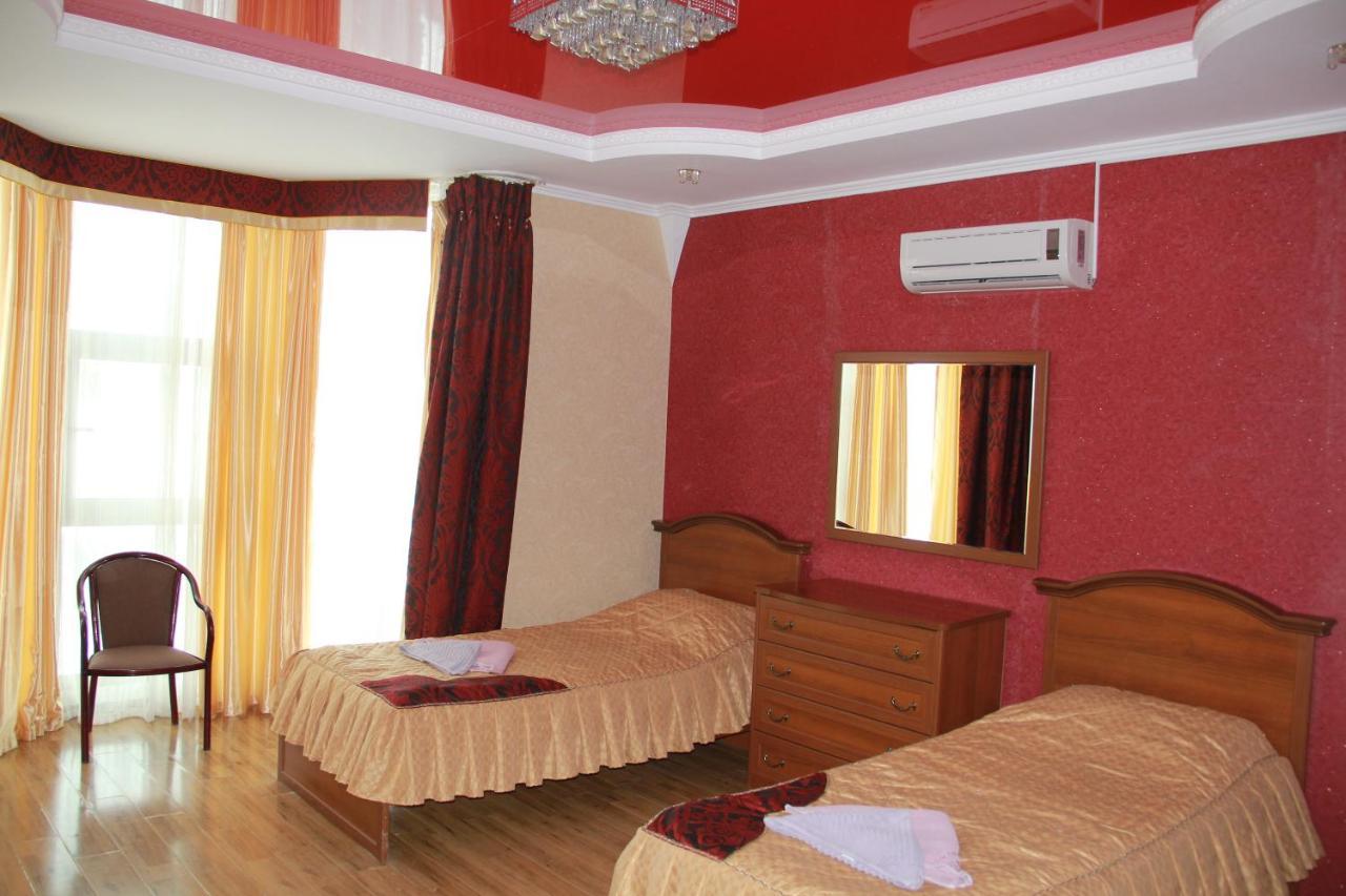 Kristall Hotel Bosteri Bagian luar foto